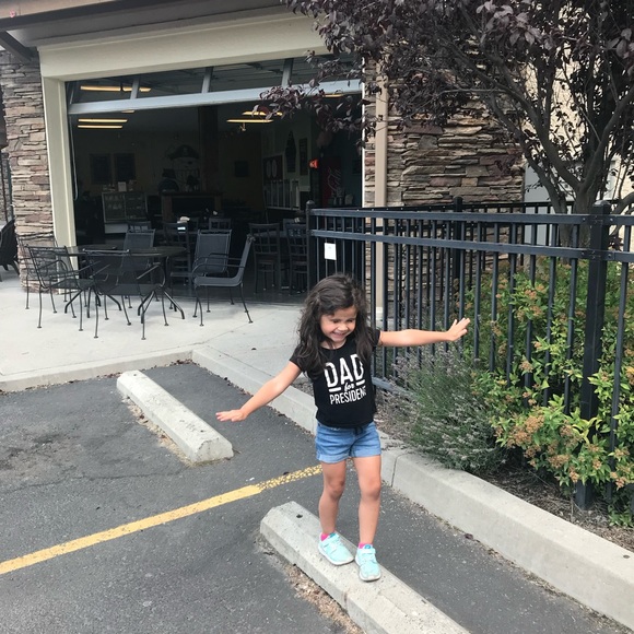 Meet your Posher, Erica - Picture 14 of 16